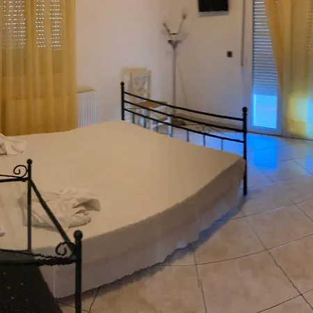 Hotel Molos Beach